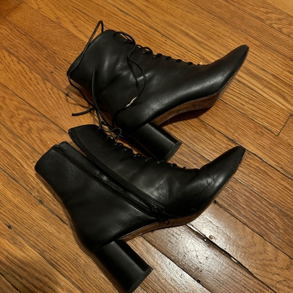 LoQ Agata Lace-up Boots - Black - Picture 10 of 10
